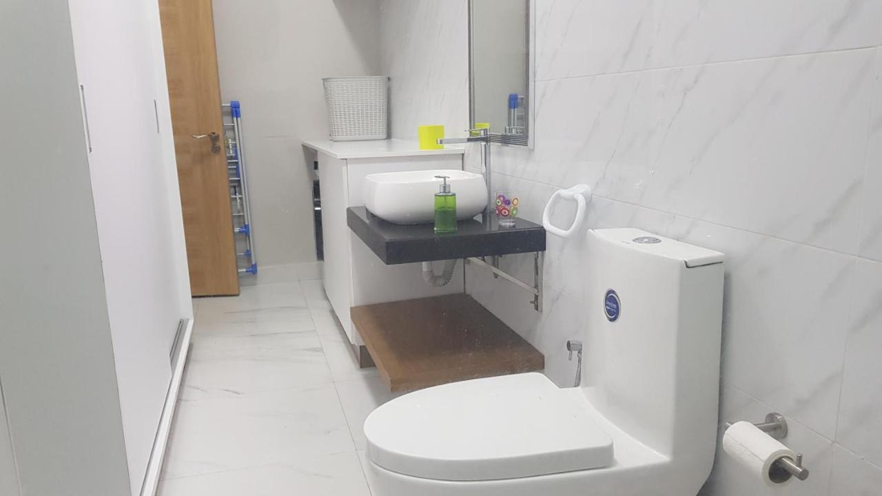 شقة Modern Luxury Studio Fully Equipped Flic-en-Flacq المظهر الخارجي الصورة
